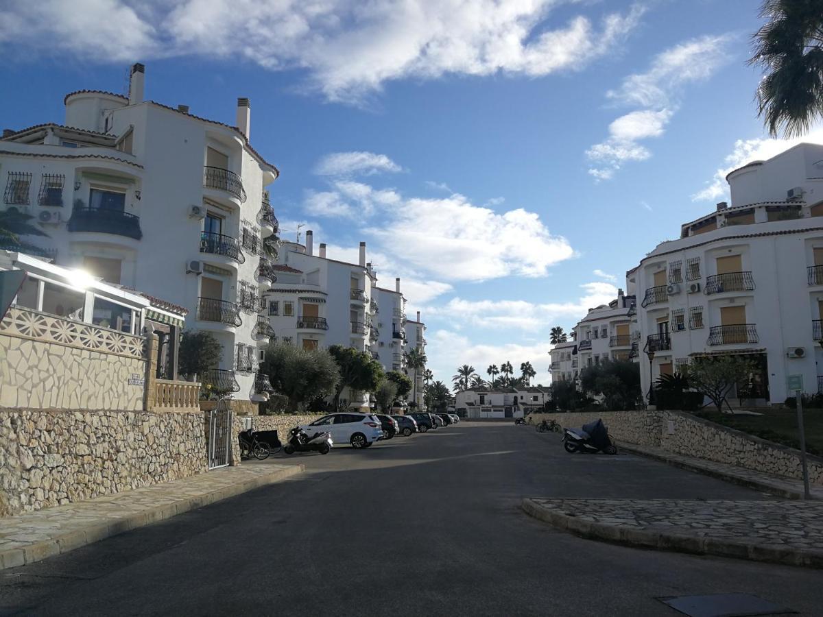 Estudio Con Piscina, Playa Y Wifi Denia Dış mekan fotoğraf
