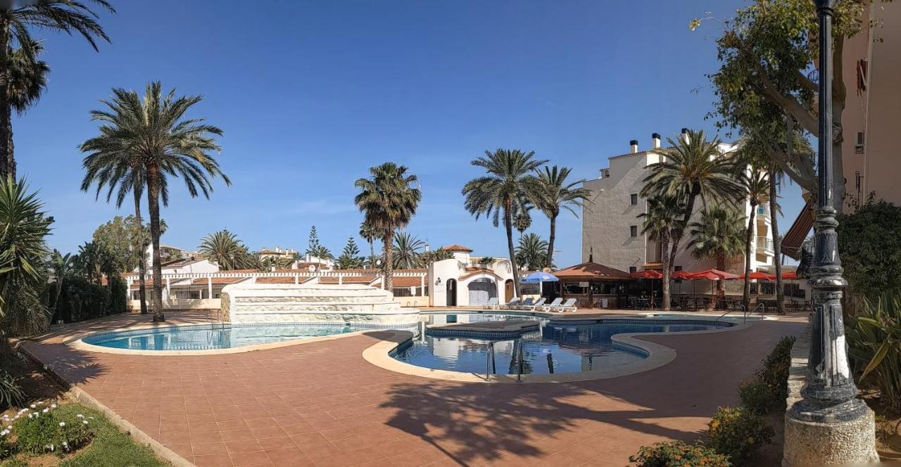 Estudio Con Piscina, Playa Y Wifi Denia Dış mekan fotoğraf